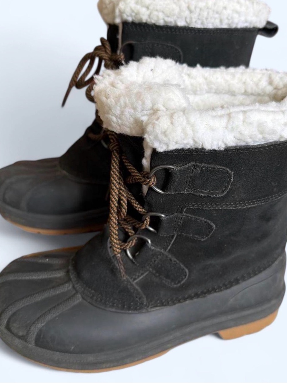 Cat & Jack kids  black snow boots, leather, Sherpa, thermal, waterproof. Size 2
